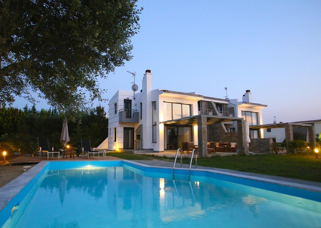 Sunny Sani Luxury Villas Værelse billede