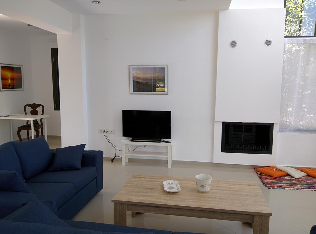Sunny Sani Luxury Villas Værelse billede