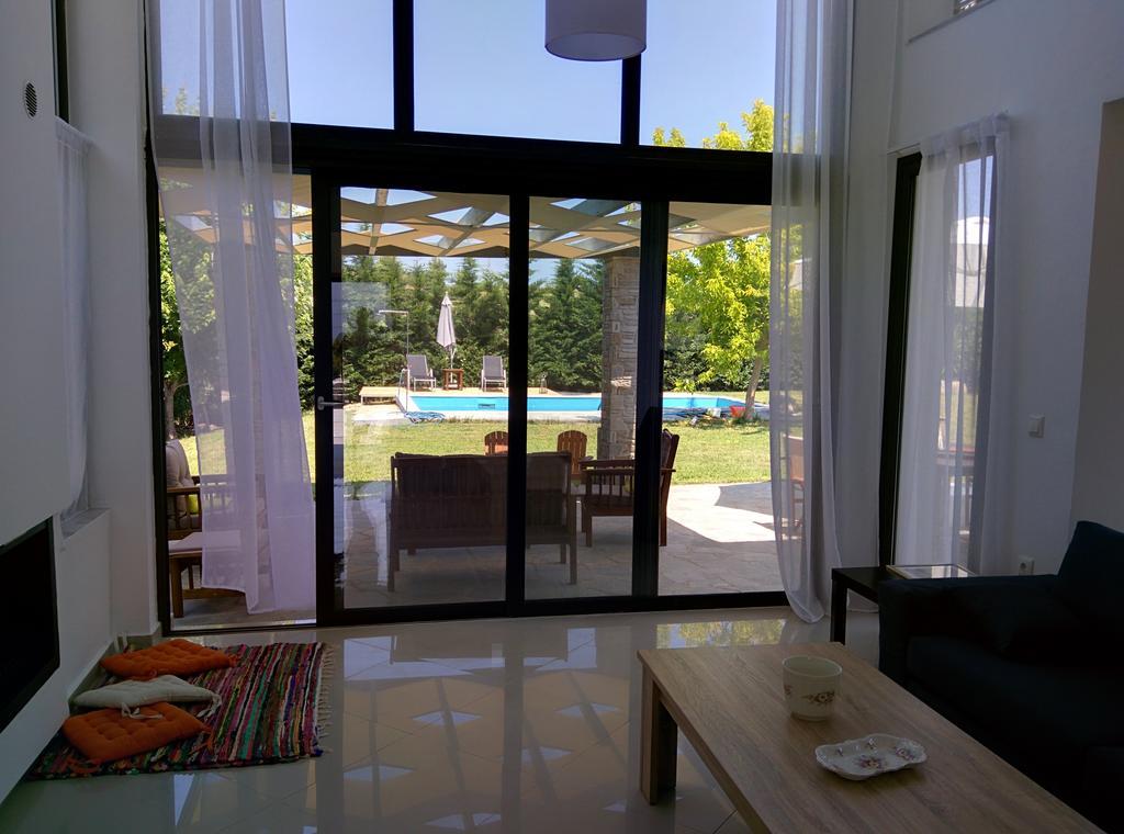 Sunny Sani Luxury Villas Værelse billede